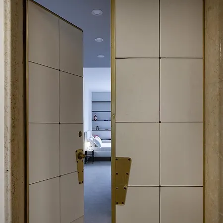 Chic & Modern Lofts By Wonderful Italy *